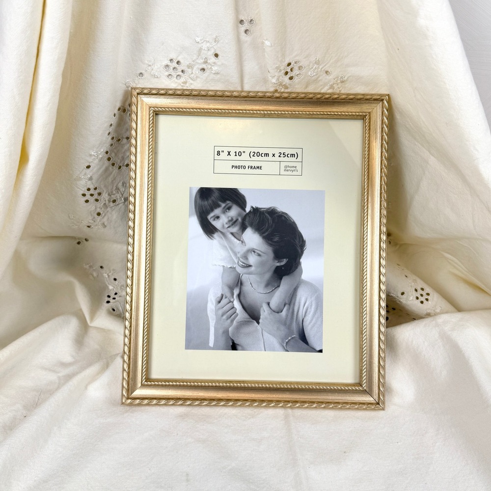 Vintage Gold Ornate Photo Frame Rope Twist Border Tabletop Gallery Wall 8x10 - Picture 2 of 8